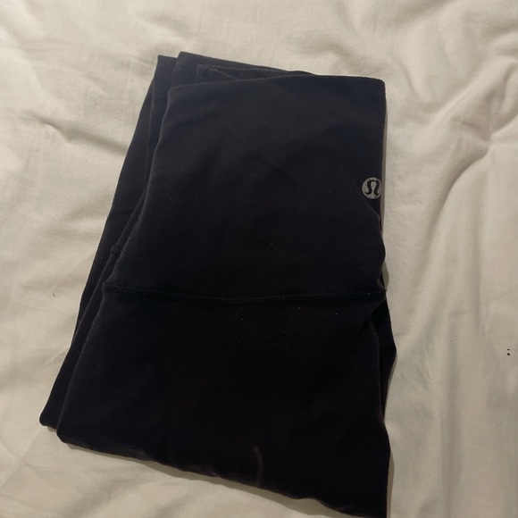 Lululemon leggings - Picture 1 of 3
